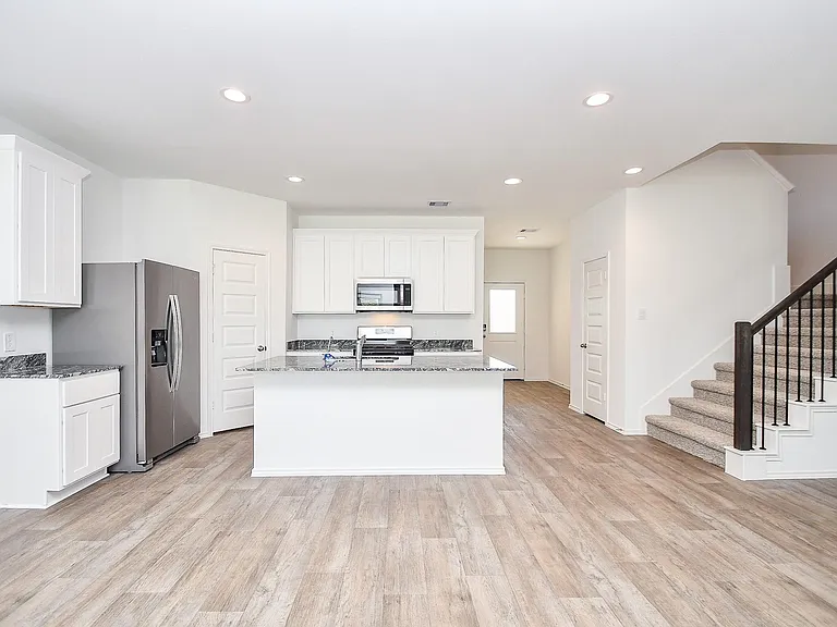 2720 Bryan Grove Ln — Photo 9