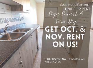 1304 50th St NW, Edmonton, AB T6L 5W4