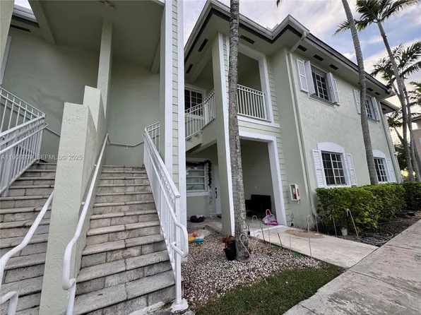 2590 NE 3rd Dr Unit 203, Homestead, FL 33033