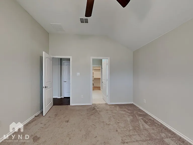 529 Paloma St — Photo 11