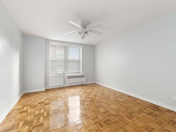 4th image of 745 E 31st St APT 2D