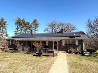 6 Pine Hill Dr, Travelers Rest, SC 29690