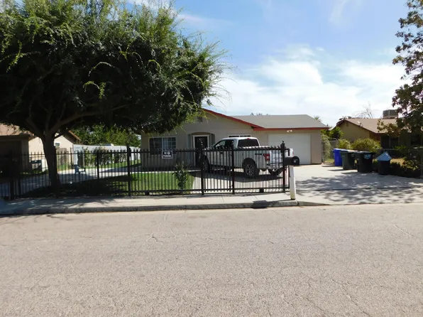 1541 Sarah Avenue, Pixley, CA 93256