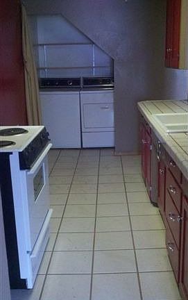 4th image of 107 W Alturas Ave