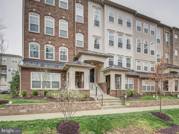 9618 Block St, Lanham, MD 20706