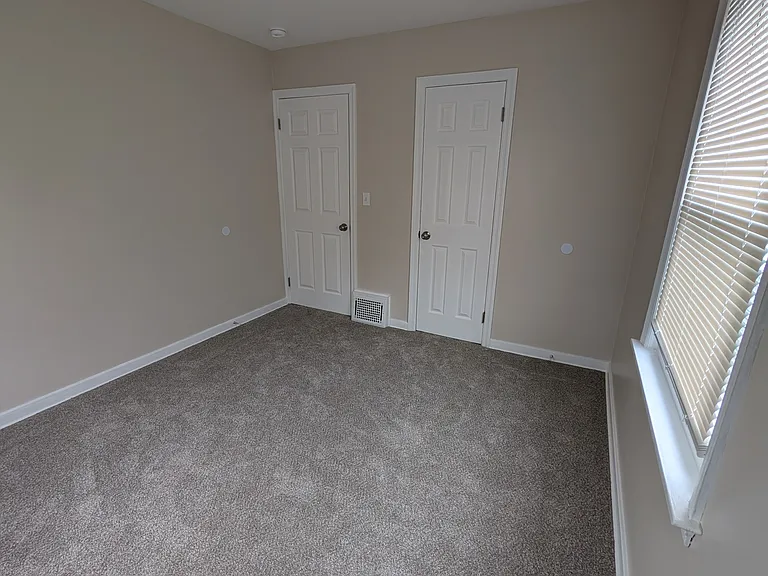 807 Thurman St — Photo 7