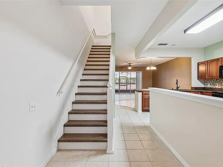 2561 Galliano Cir — Photo 9