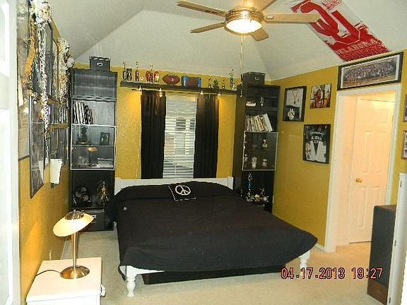 4th image of 5505 Glenview Ln