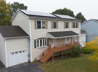 16 Arrowsic St, Worcester, MA 01606