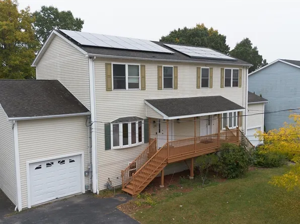 16 Arrowsic St, Worcester, MA 01606