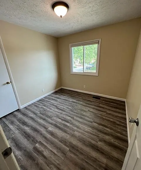 405 Bridger Rd — Photo 7