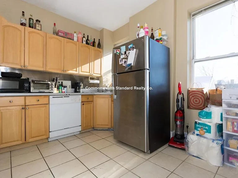 17 Highgate St #7 — Photo 4