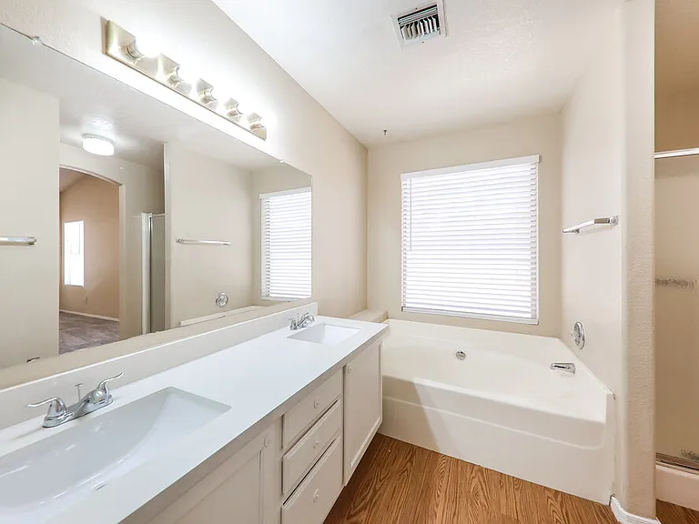 8864 W Morningside Dr — Photo 11