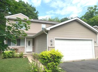 34960 N Carvis Dr, Lake Villa, IL 60046