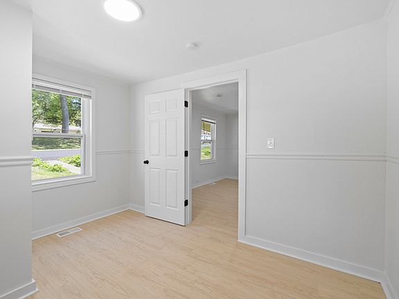 3rd image of 435 S College St #A