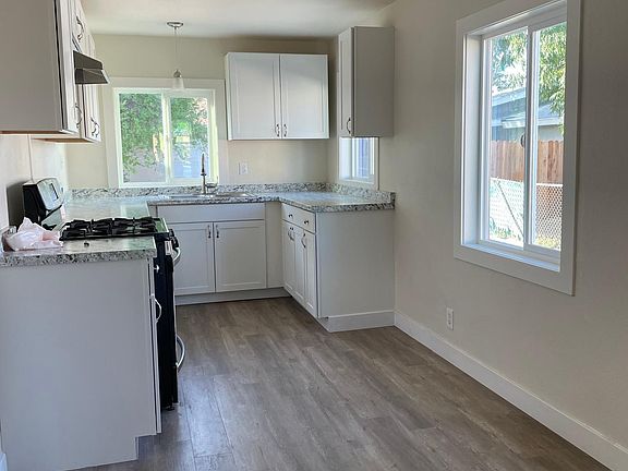 2nd image of 1008 W 9th St
