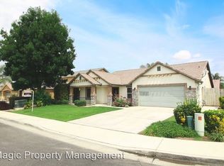 8914 Carnegie Hall Ln, Bakersfield, CA 93311