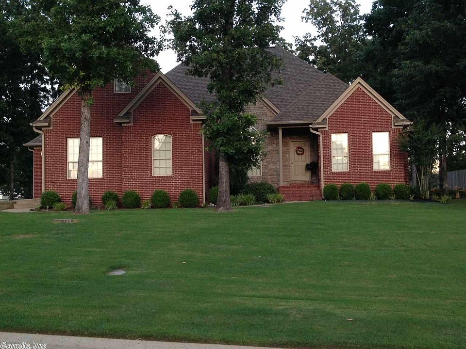 1st image of 20 Silver Oak Dr