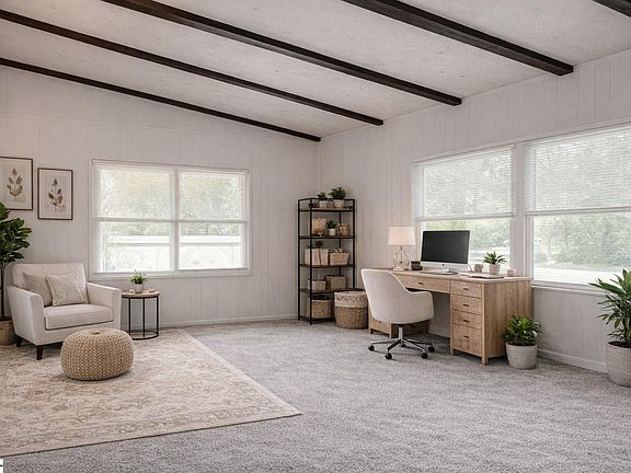 4th image of 75 Edgewater Dr