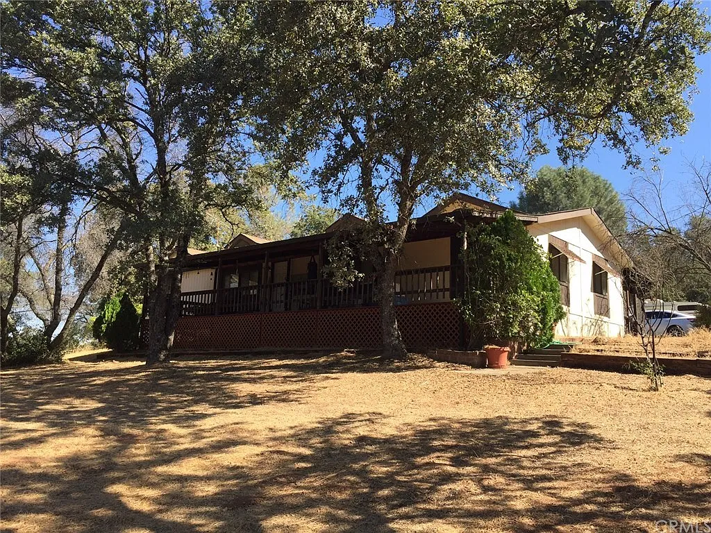 55 Katie Ct photo 1