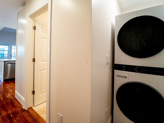4th image of 11 Aviles St #2B