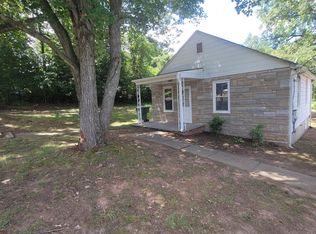 2811 Rowell St, Winston Salem, NC 27101