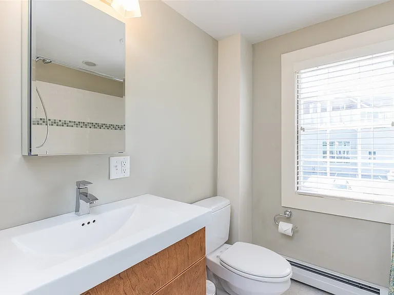 67 Mark St — Photo 10