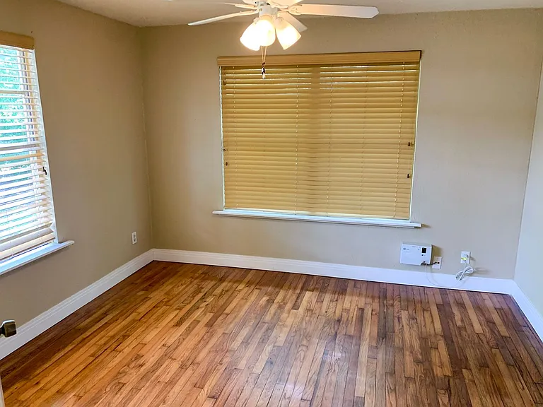1002 W Saint Johns Ave — Photo 12