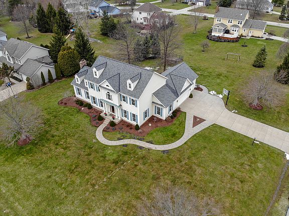 2nd image of 815 Ashbrooke Way