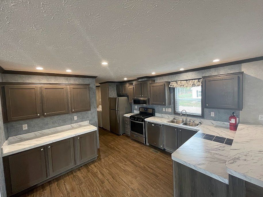1st image of 516 Courtland Ln #691