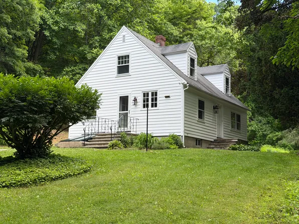 116 S Kent Rd, South Kent, CT 06785