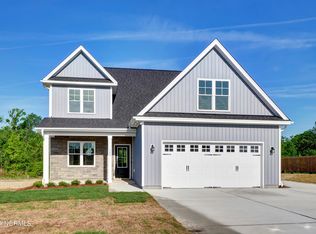382 Bellows Ln, Rocky Point, NC 28457