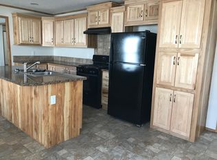 11586 Heron Bay Dr, Fenton, MI 48430