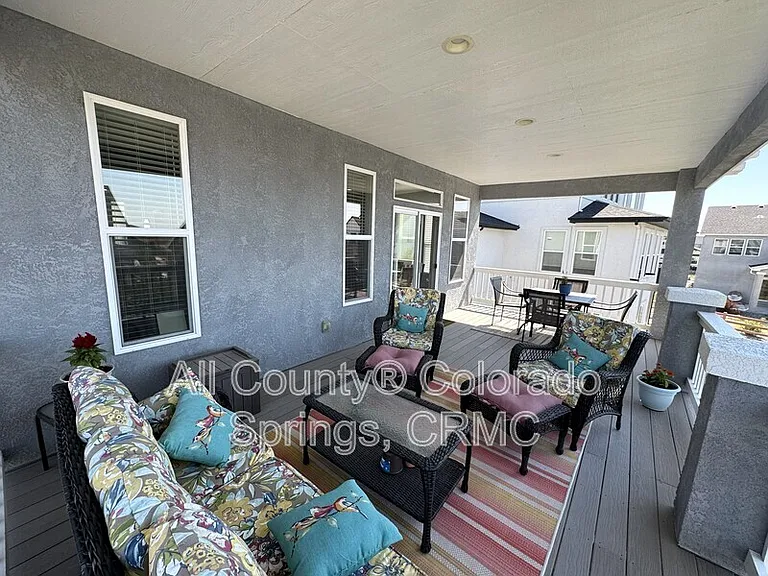 5755 Marlee Dr — Photo 3