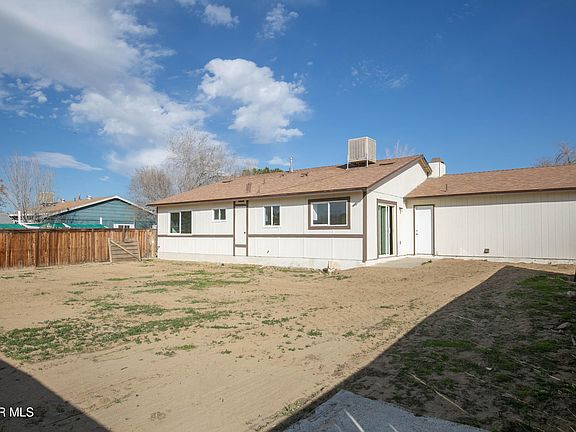 3rd image of 40629 178th St E