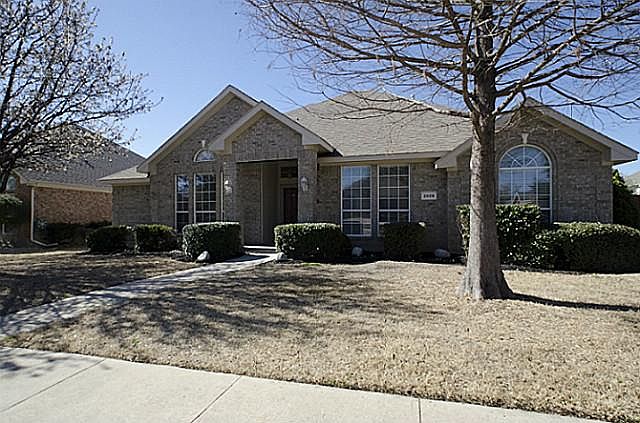 1st image of 2605 Winterberry Dr