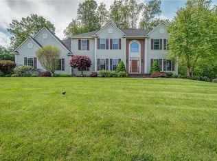 3312 Oak Brook Rd, Baldwinsville, NY