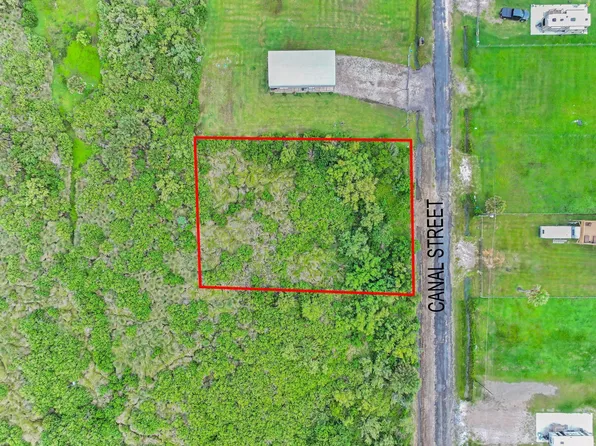 1054 Canal, Port Bolivar, TX 77617