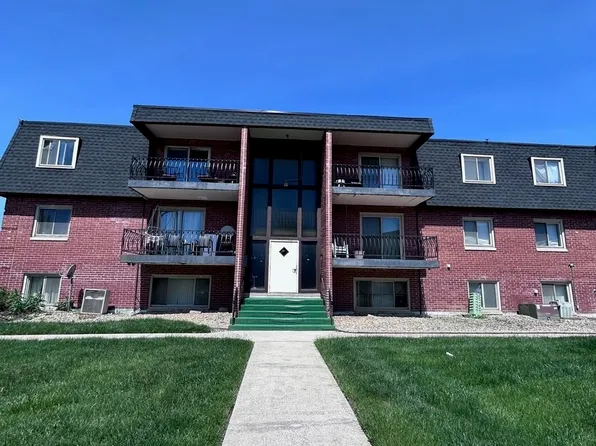 3012 171st St #D2, Hazel Crest, IL 60429