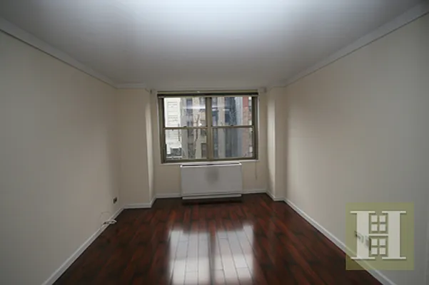 Rented by Halstead Real Estate | media 4
