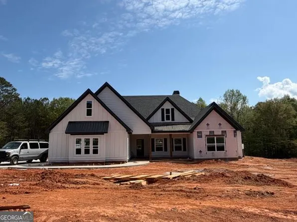 127 Woodford Dr, Roopville, GA 30170