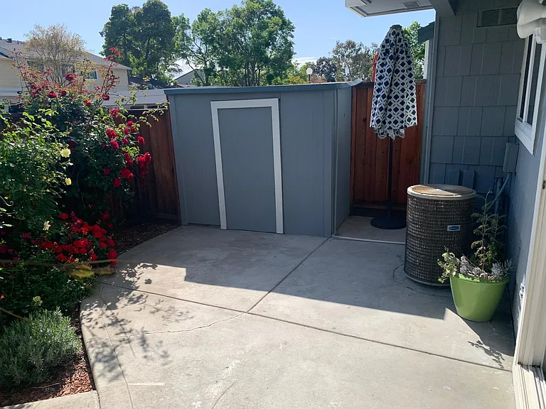 1443 Spring Valley Cmn — Photo 28