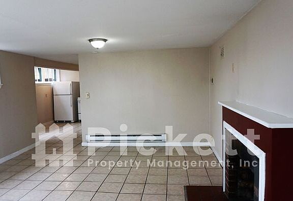 2nd image of 4121 W D St Unit B