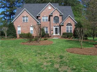 913 Old Iron Ct, Greensboro, NC 27455