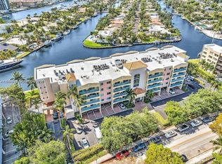 201 Golden Isles Dr APT 409, Hallandale, FL 33009