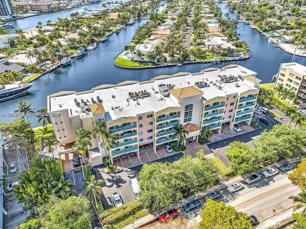 201 Golden Isles Dr APT 409, Hallandale, FL 33009