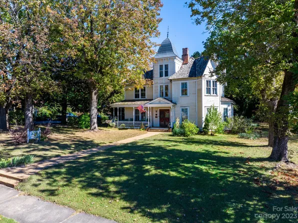 200 Lenoir St, Morganton, NC 28655