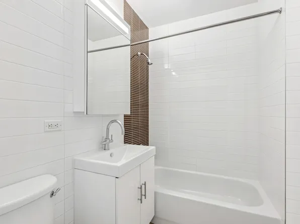 20 Exchange Place image 4 of 22