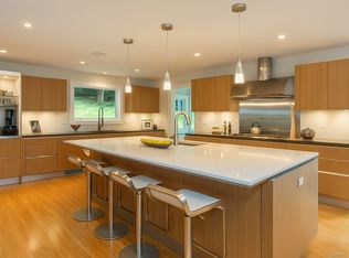 4 Berkeley Hl, Westport, CT 06880