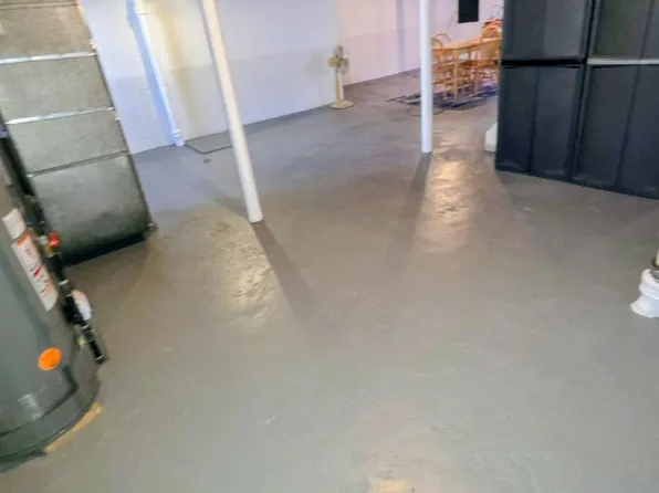 19 E 2nd St, Port Reading, NJ 07064